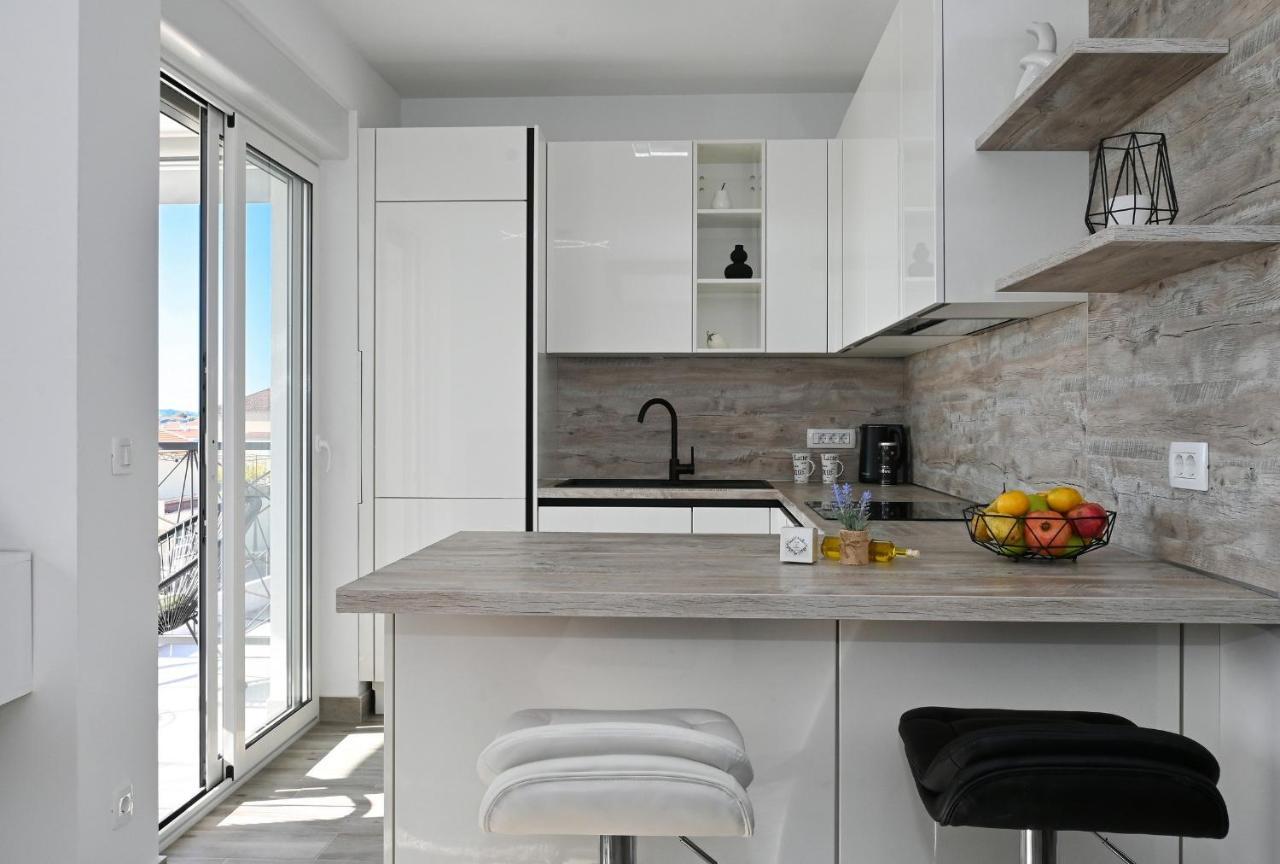 Luxury Apartment White Crystal Kaštela Kültér fotó